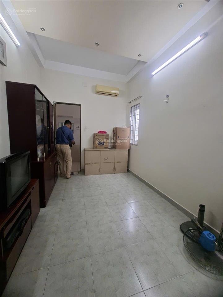 Quận 4  nhà 15m ra bến vân đồn, 54,2m2, 3 tầng, 6tỷ