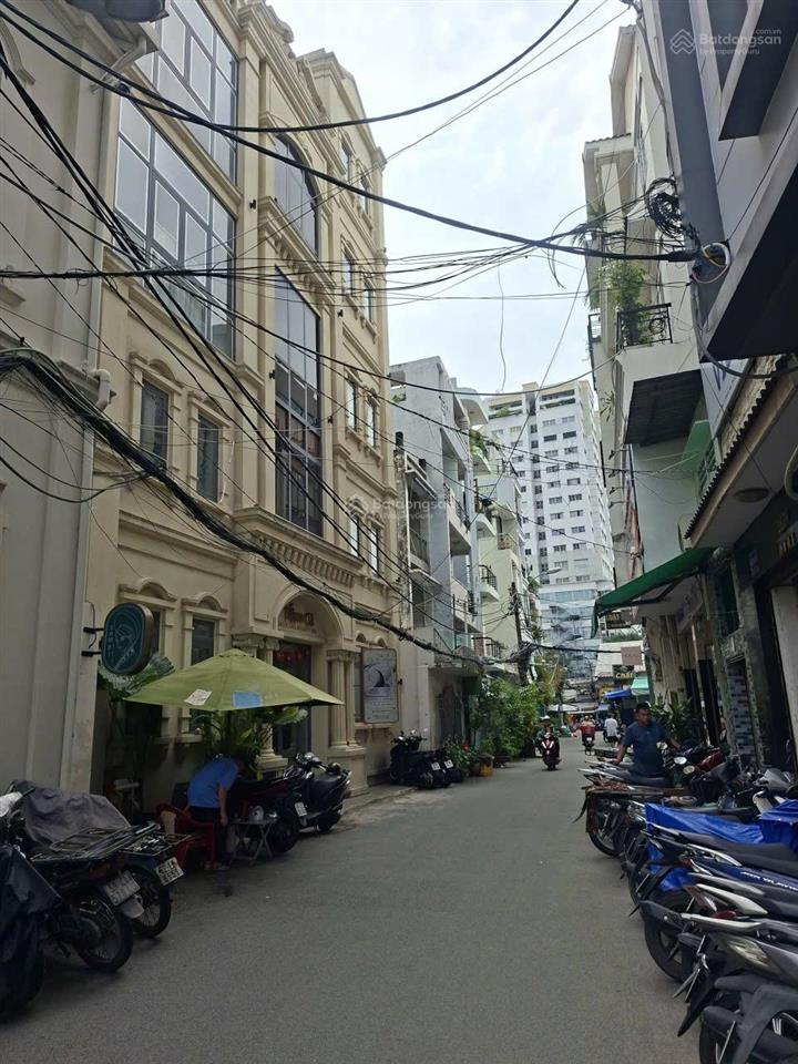 Quận 4, đường bến vân đồn  44m2, 5 tầng  14,9 tỷ