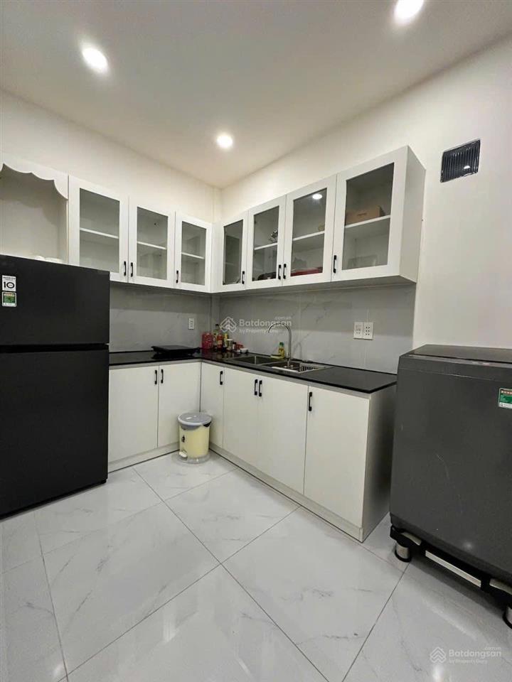 Cho thuê nhà quận 1  30m ra cô giang, 40m2 sàn sd, 12tr/tháng