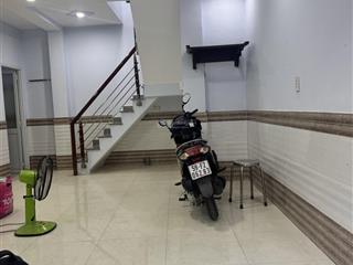 Bán nhà trần hưng đạo q1  hẻm 4m  28m2 (3.6x6.5m) nở hậu 2 tầng  2pn  2wc, chỉ 5.5 tỷ