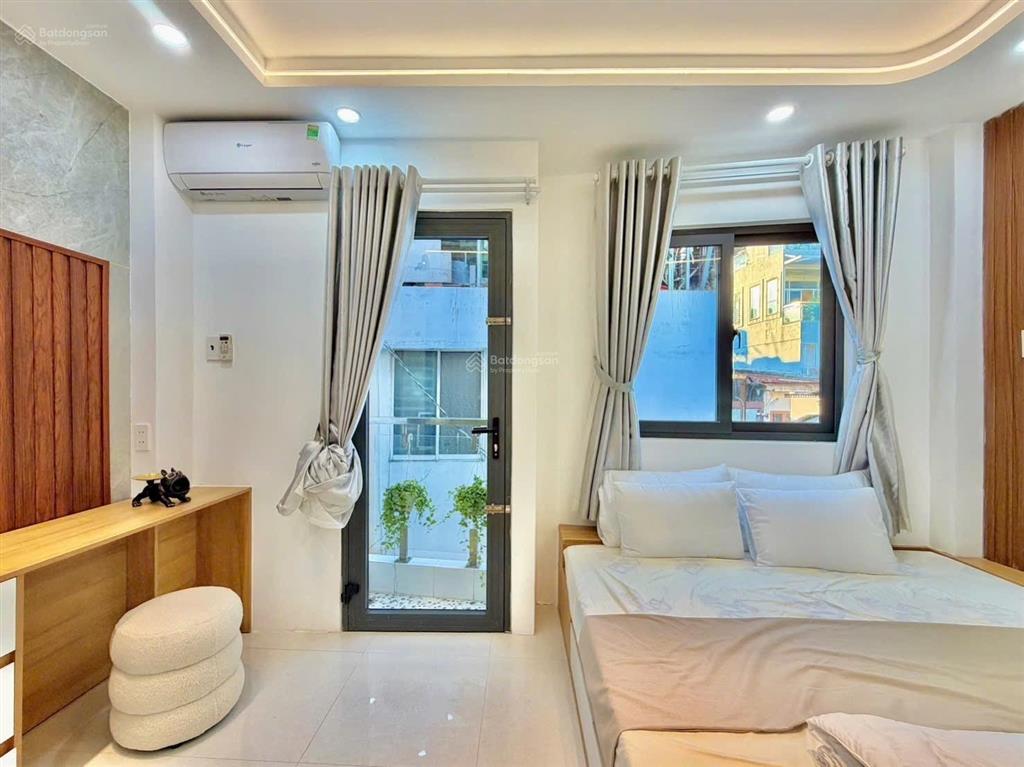 Nhà đẹp huỳnh văn bánh, phú nhuận full nt  4 tầng  chỉ 4.99 tỷ