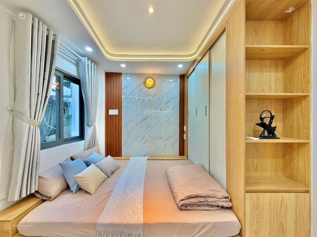 Nhà đẹp huỳnh văn bánh, phú nhuận full nt  4 tầng  chỉ 4.99 tỷ