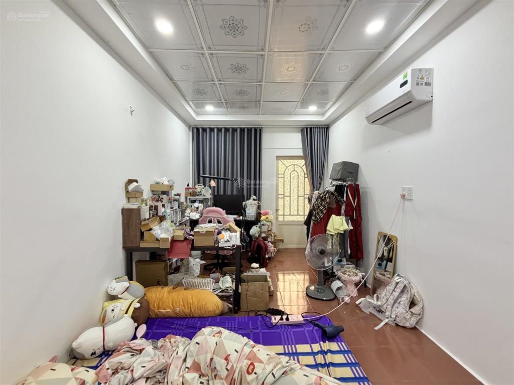 Nhà hxh 7 chỗ huỳnh văn bánh, phú nhuận  30m2  2 tầng  chỉ 6.4 tỷ