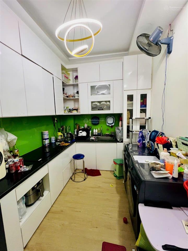 Căn góc sát mặt tiền hòa hưng quận 10 35m2  2 tầnghẻm 3.5m thẳng 1 trục