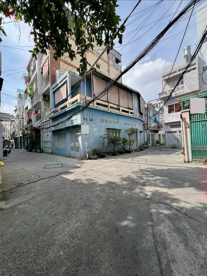Ngộp bank nhà huỳnh văn bánh p13 phú nhuận 55m2 4 tầng btct hxh  chỉ 9.3 tỷ