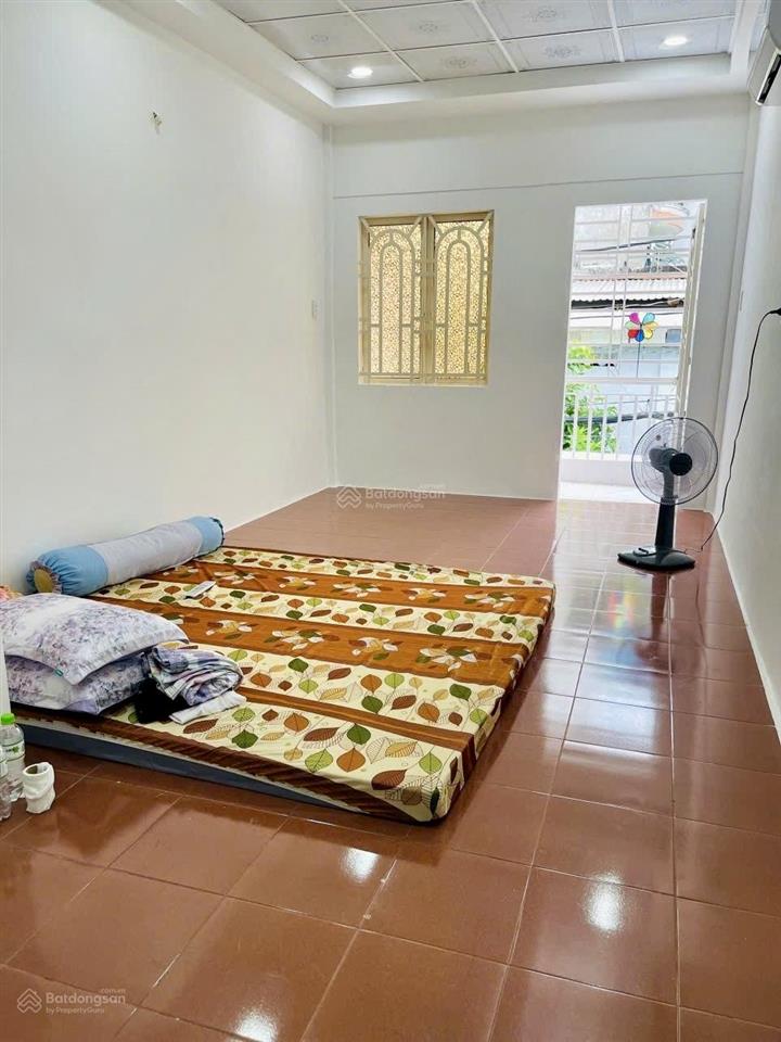Bán nhà hẻm xe tải huỳnh văn bánh p12 phú nhuận 33m2 (3.1 x10) 2 tầng 2pn 2wc 6.4tỷ