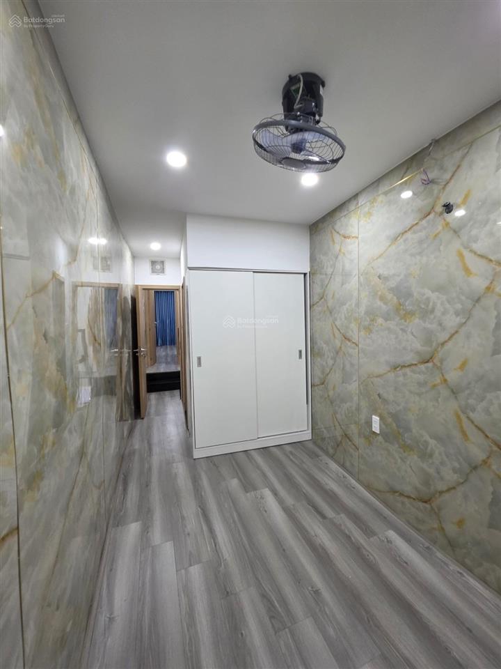 Nhà mới ngay cầu kiệu phú nhuận 10m ra mt phan đình phùng 32m2 2 tầng 3 pn 3wc