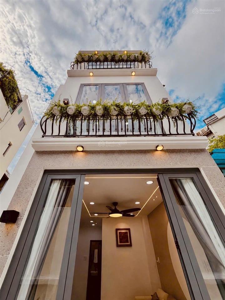 4tỷ  nhà sát mt nguyễn văn trỗi phú nhuận cách sân bay tsn 1km  19.4m2  3tầng 4pn nhà mới ở ngay