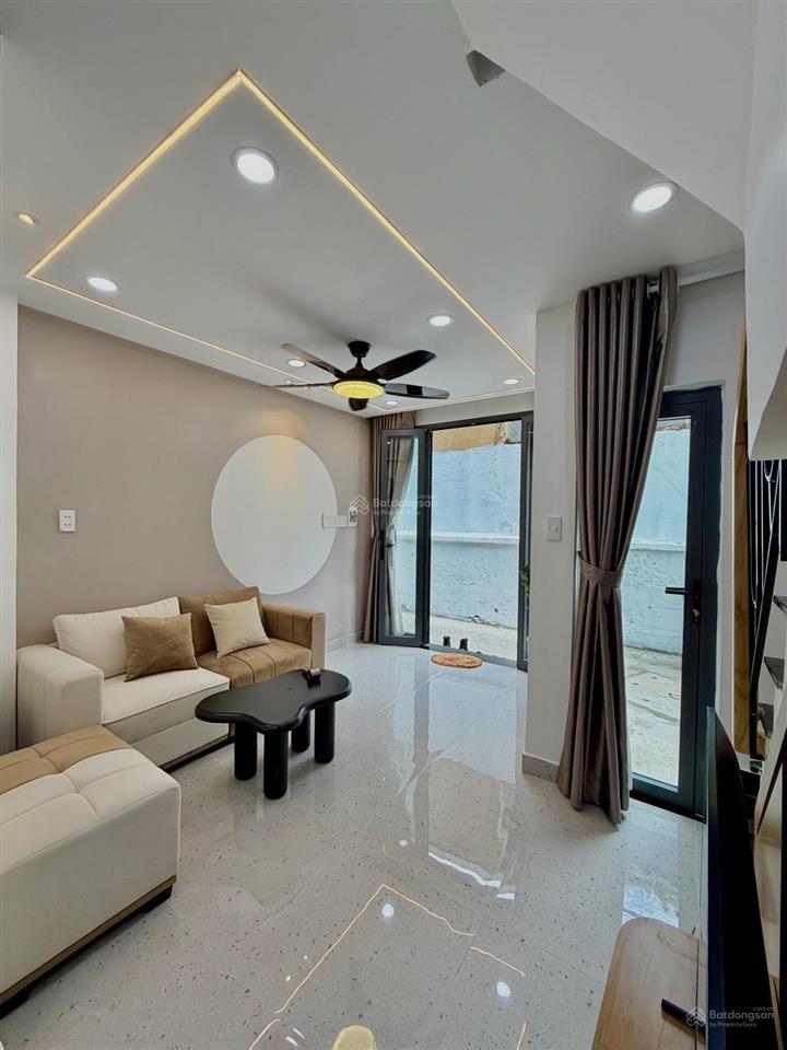 4tỷ  nhà sát mt nguyễn văn trỗi phú nhuận cách sân bay tsn 1km  19.4m2  3tầng 4pn nhà mới ở ngay