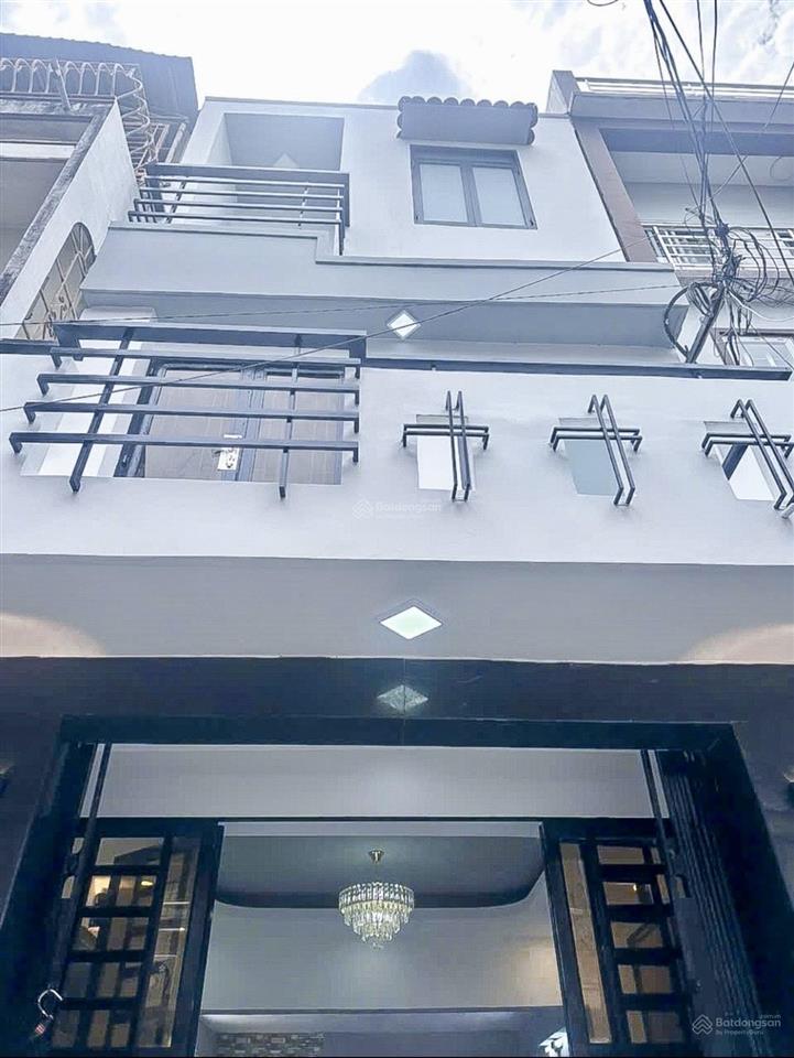 Bán mặt tiền thái phiên q11  42.9m2 3 tầng 4pn 3wc ban công  giá 6.95tỷ