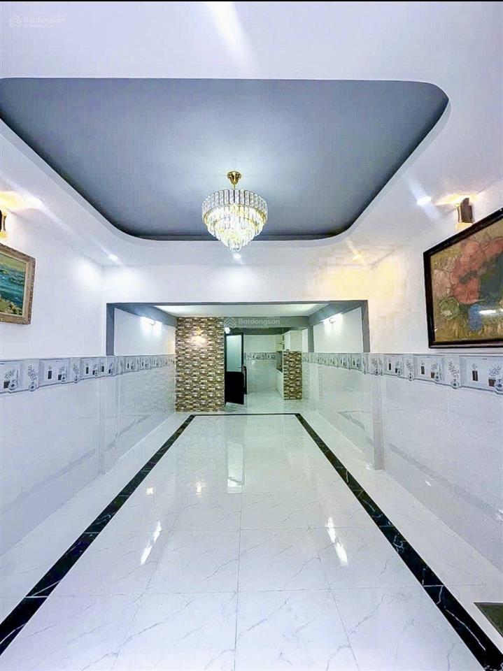 Bán mặt tiền thái phiên q11  42.9m2 3 tầng 4pn 3wc ban công  giá 6.95tỷ