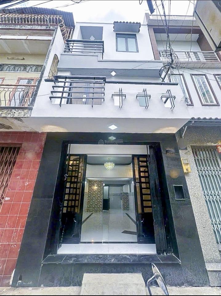 Bán mặt tiền thái phiên q11  42.9m2 3 tầng 4pn 3wc ban công  giá 6.95tỷ