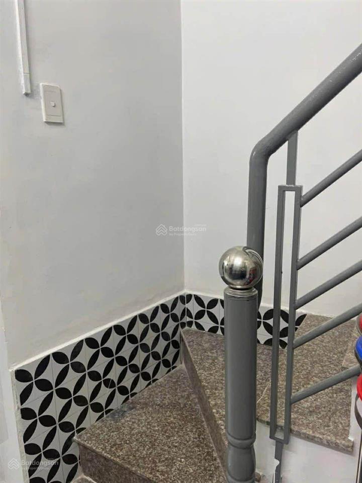 Bán nhà huỳnh tịnh của q3 sát mặt tiền 22m2  2 tầng chỉ 3,75 tỷ