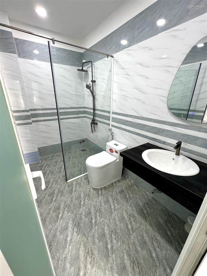 Bán nhà huỳnh văn bánh, phú nhuận 5 tầng  4pn  4wc  giá 7.15 tỷ