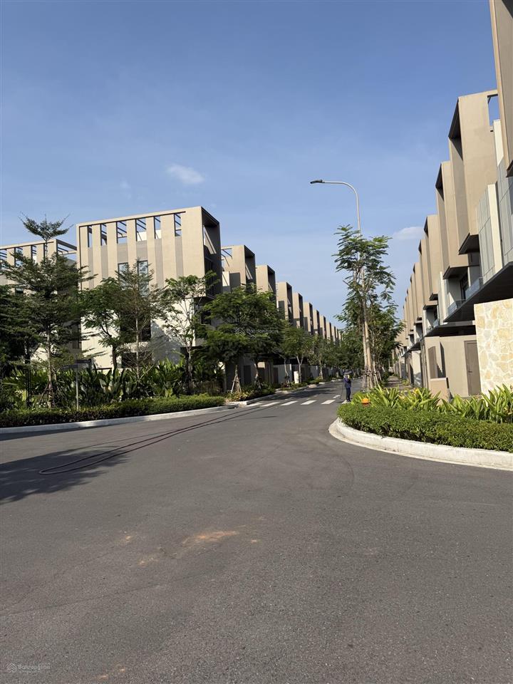 Can bán nhà phố the orchard  sycamore, phường bình dương, tp hcm