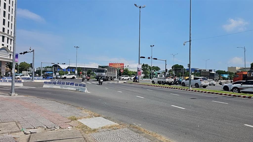 Quỹ đất vip mặt tiền đường 2/9 hải châu đà nẵng city 30 tỷ 220m2 mặt tiền 9m