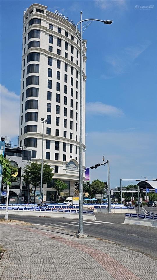 Quỹ đất vip mặt tiền đường 2/9 hải châu đà nẵng city 30 tỷ 220m2 mặt tiền 9m