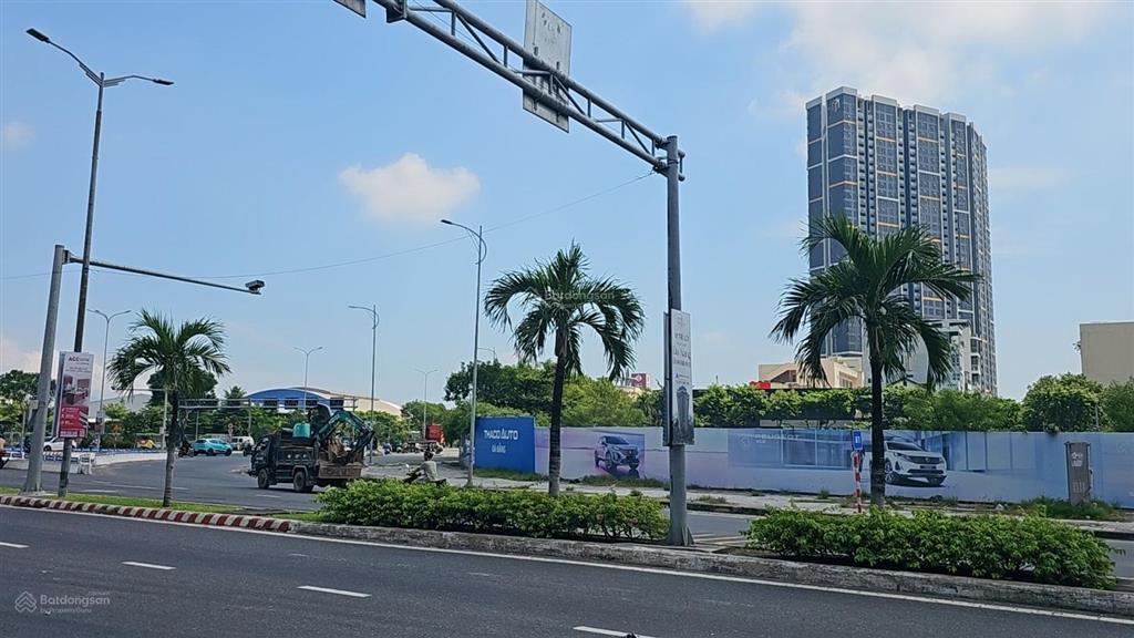 Quỹ đất vip mặt tiền đường 2/9 hải châu đà nẵng city 30 tỷ 220m2 mặt tiền 9m