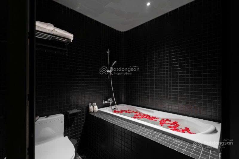 Khách sạn 4 sao khu phố hàn nha trang, đã có sổ hồng hoàn công chuẩn