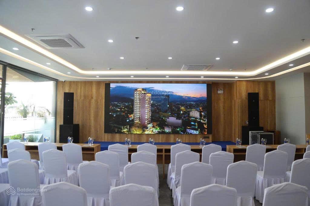 Khách sạn 4 sao khu phố hàn nha trang, đã có sổ hồng hoàn công chuẩn