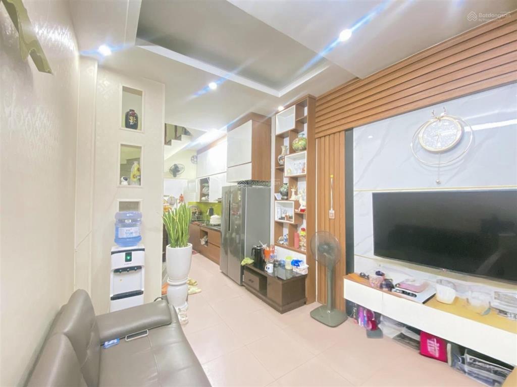 Bán nhà cổ nhuế, tây thăng long, cv hoà bình, 35m2, 5t, ô tô, 7 tỷ giá cực tốt