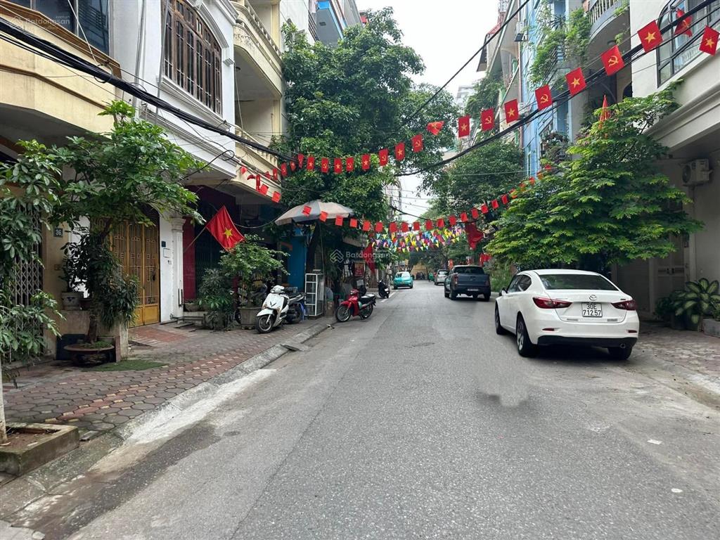Bán nhà cổ nhuế, tây thăng long, cv hoà bình, 35m2, 5t, ô tô, 7 tỷ giá cực tốt