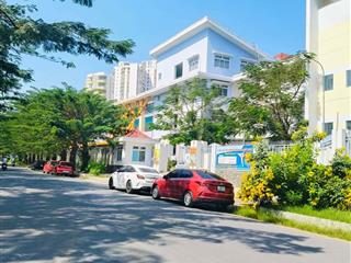 Nhà mặt tiền 4 tầng view công viên kdc intresco 13e giá chỉ 7,9 tỷ