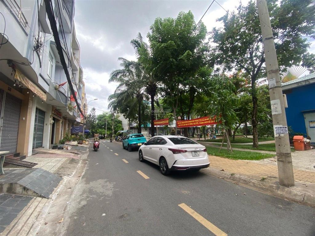 Bán nhà riêng 320 bông sao, 9,9 tỷ, 64m2, 4 tầng, 5pn, 6wc