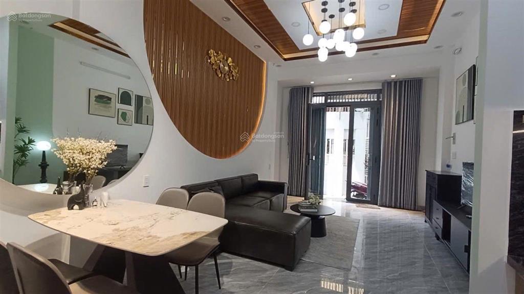 Bán nhà ri phạm hùng p.4, q.8, 7,2 tỷ, 42m2, 4 tầng, 3pn, 3wc