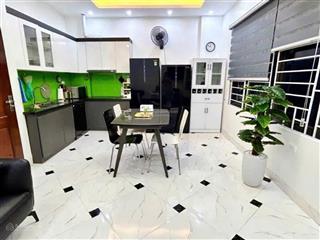 Nhà đẹp phố tô vĩnh diện thanh xuân  ngõ rộng ô tô vào nhà  full nội thất