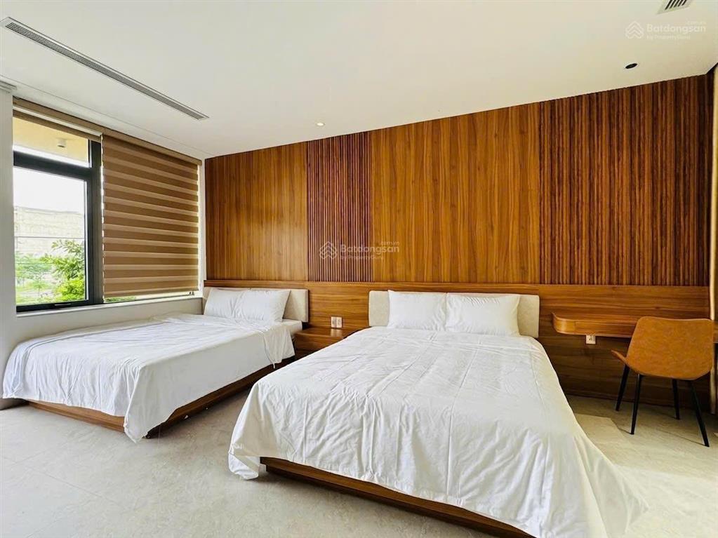 Cần cho thuê villa 3 tầng mặt tiền minh mạng  gần crow