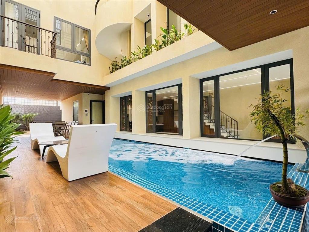 Cần cho thuê villa 3 tầng mặt tiền minh mạng  gần crow