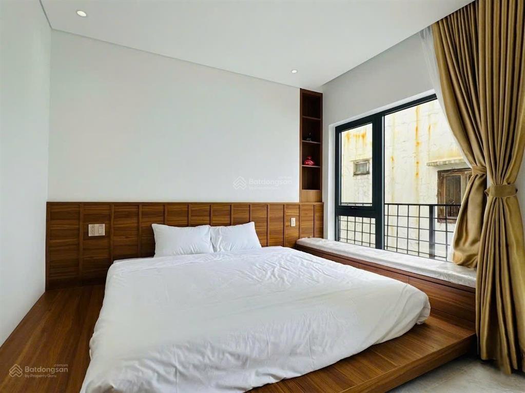 Cần cho thuê villa 3 tầng mặt tiền minh mạng  gần crow