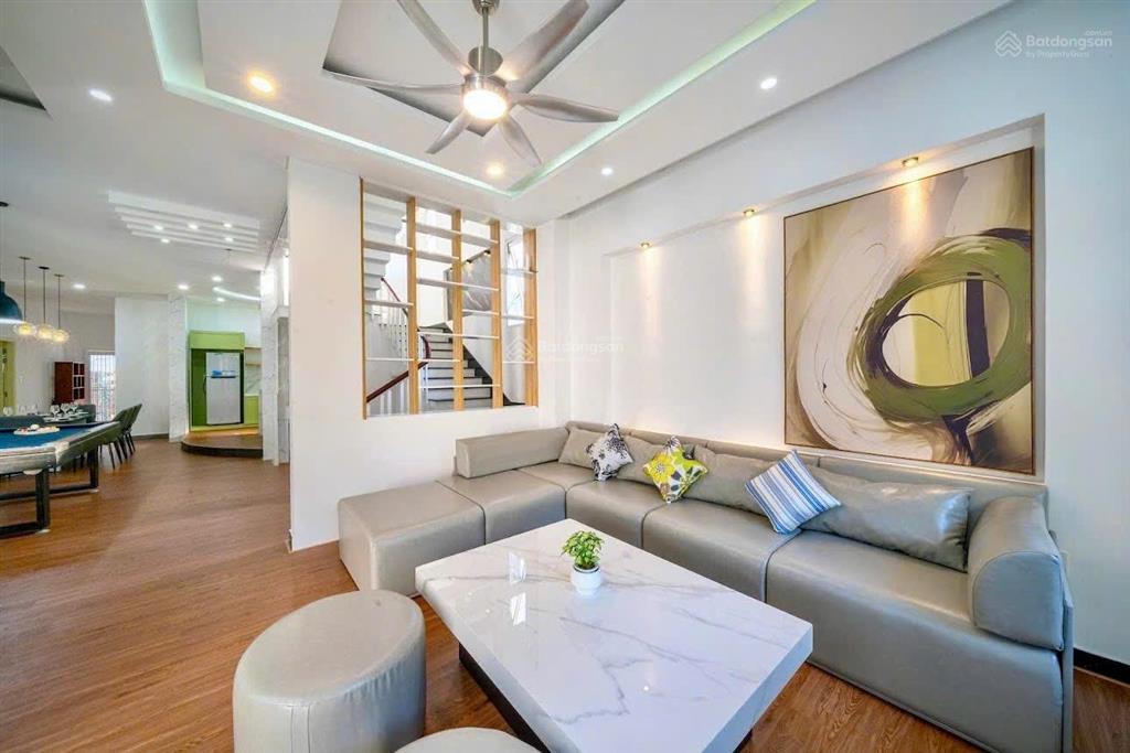 Cho thuê villa ngay khu phố hàn quốc