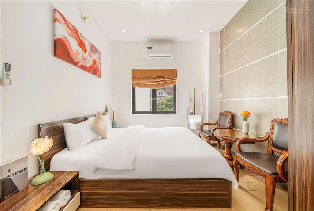 Cho thuê villa mặt tiền đường lê quang đạo