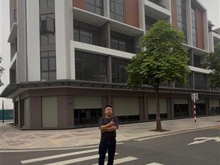 NHỈNH 16.x TỶ SHOPHOUSE PHỐ BIỂN  MẶT TIỀN 6m VỊ TRÍ ĐẸP LÔ ÁP GÓC SỔ ĐỎ LÂU DÀI MẶT SÀN