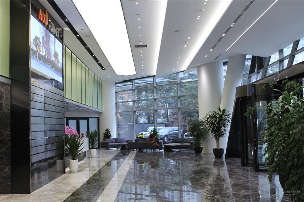 Cđt cho thuê vp hạng a giá sốc tại hud tower lê văn lương. dt 700m2 có thể chia nhỏ, giá 280k/m2/th