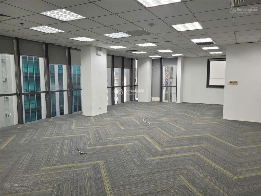 Bql cho thuê vp giá tốt toà cmc tower 11 duy tân. dt 500m2 có thể cắt nhỏ, giá từ 220k/m2/tháng