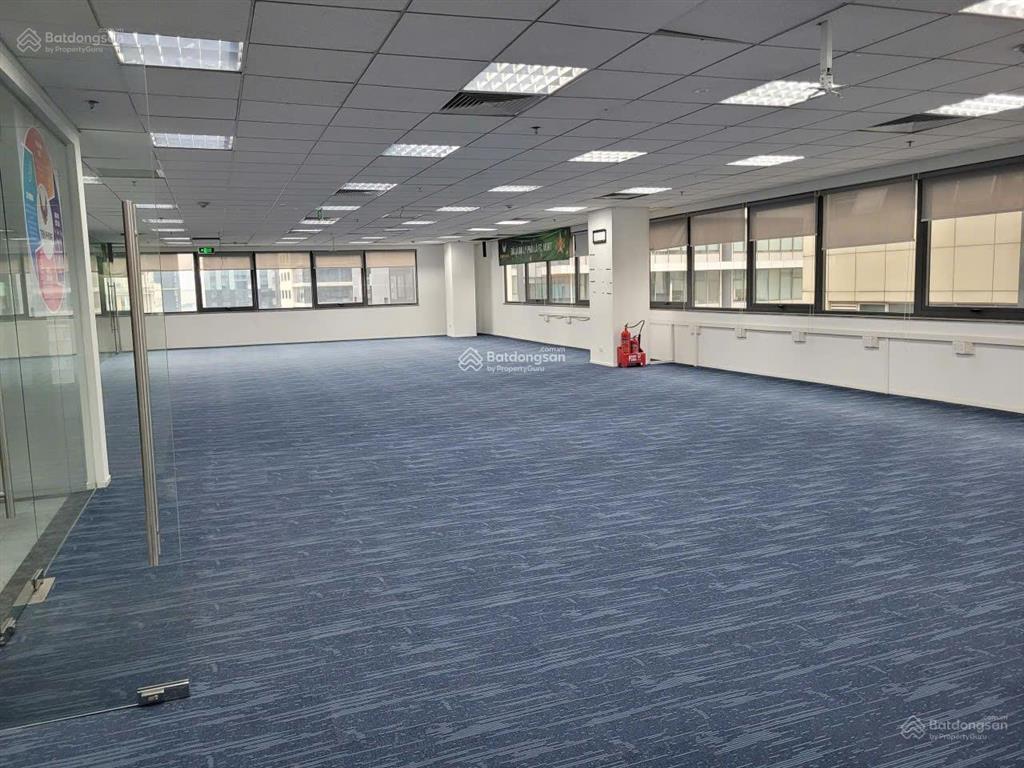 Bql cho thuê vp giá tốt toà cmc tower 11 duy tân. dt 500m2 có thể cắt nhỏ, giá từ 220k/m2/tháng