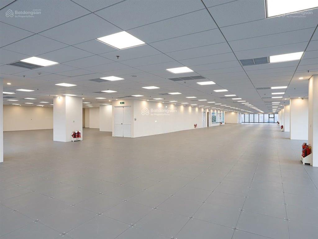 Cđt cho thuê vp hạng a giá sốc tại toà lancaster luminaire đường láng. dt 900m2 có thể chia nhỏ
