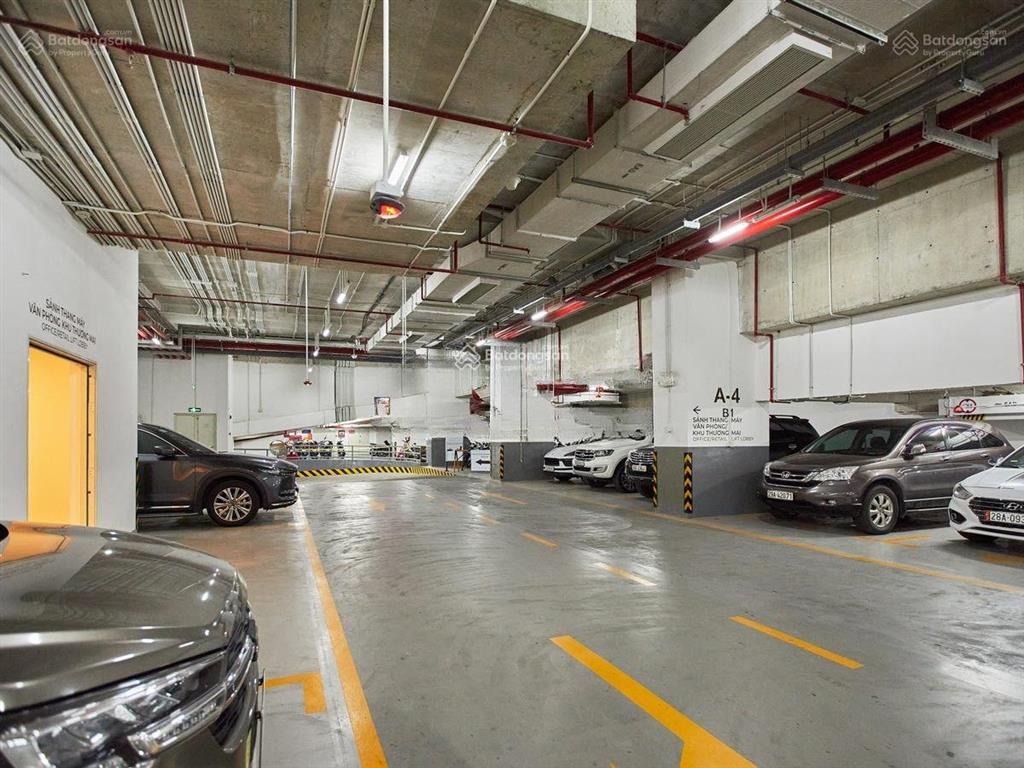 Cđt cho thuê vp hạng a giá sốc tại toà lancaster luminaire đường láng. dt 900m2 có thể chia nhỏ
