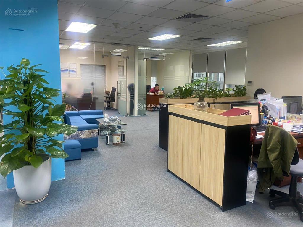Bql cho thuê vp tòa nhà hoàng linh (hl) building 82 duy tân. dt 350m2 có thể chia nhỏ theo nhu cầu