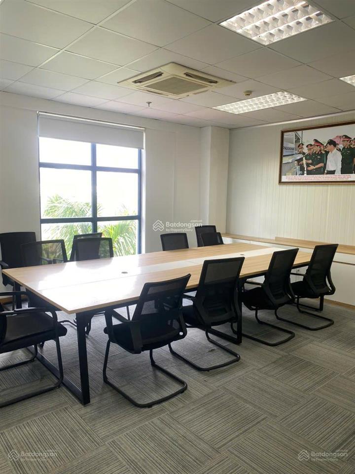 Cho thuê vp giá tốt tại tòa nhà v.e.t building 98 hoàng quốc việt. dt 600m2 có thể chia nhỏ