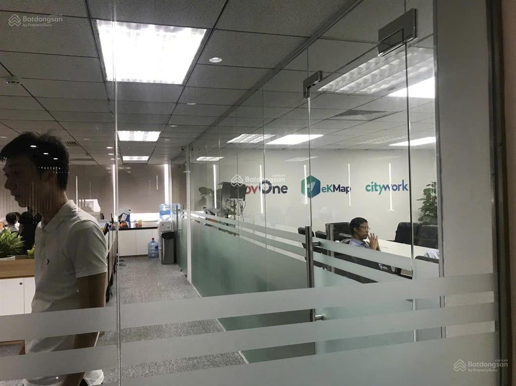 Cho thuê vp giá tốt tại tòa nhà v.e.t building 98 hoàng quốc việt. dt 600m2 có thể chia nhỏ