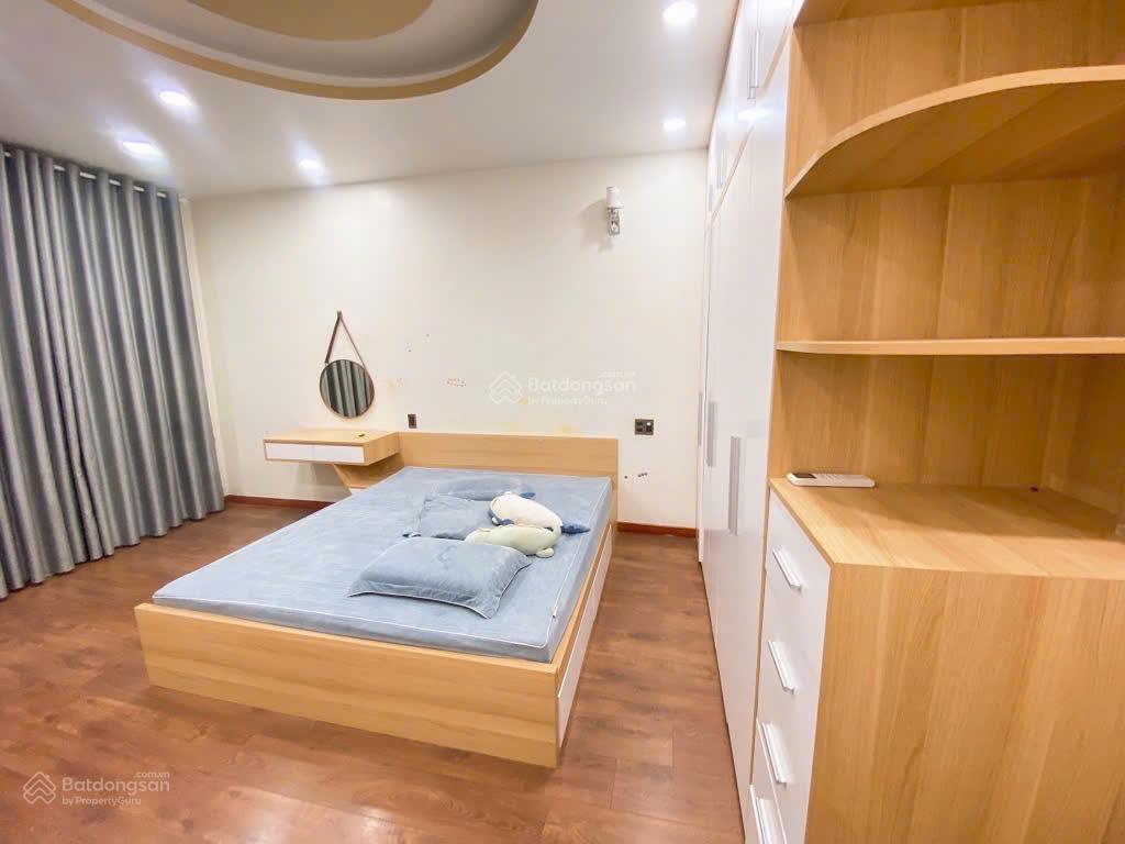 Chính chủ cần cho thuê nhà phố hẻm ô tô 4pn full nội thất trong khu dân cư thuộc gò cát, quận 9