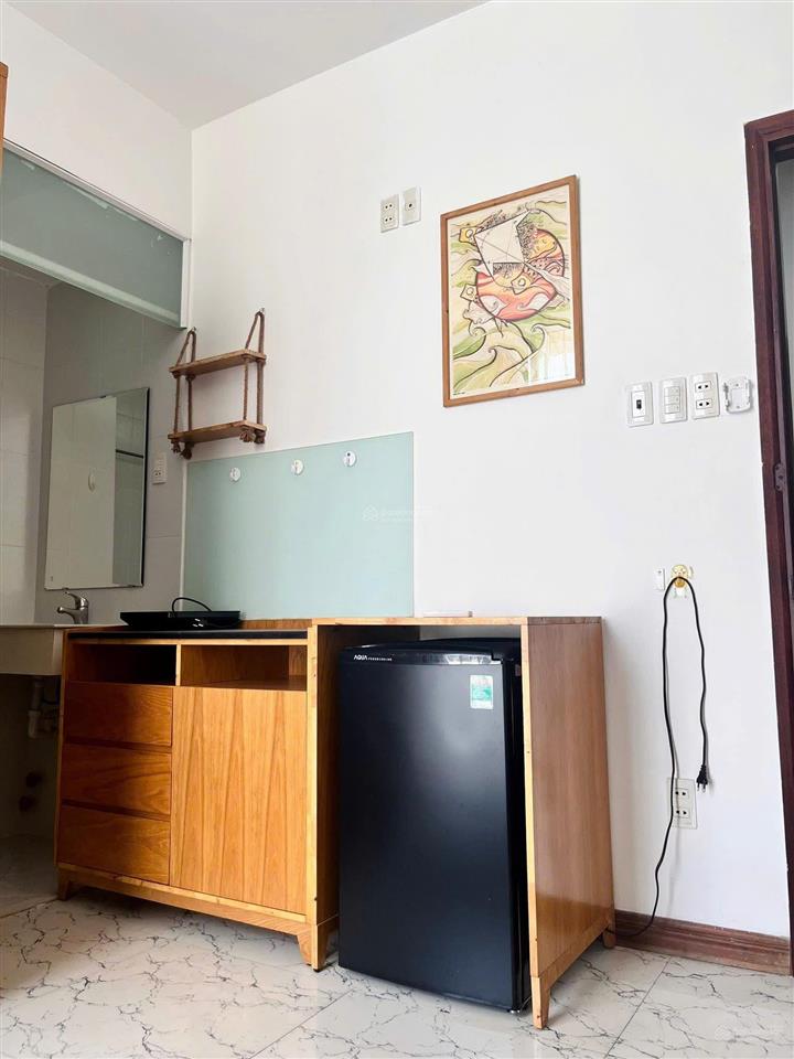 Cho thuê chdv phạm văn hai 1pn + 1wc  full nội thất giá 4,6 triệu