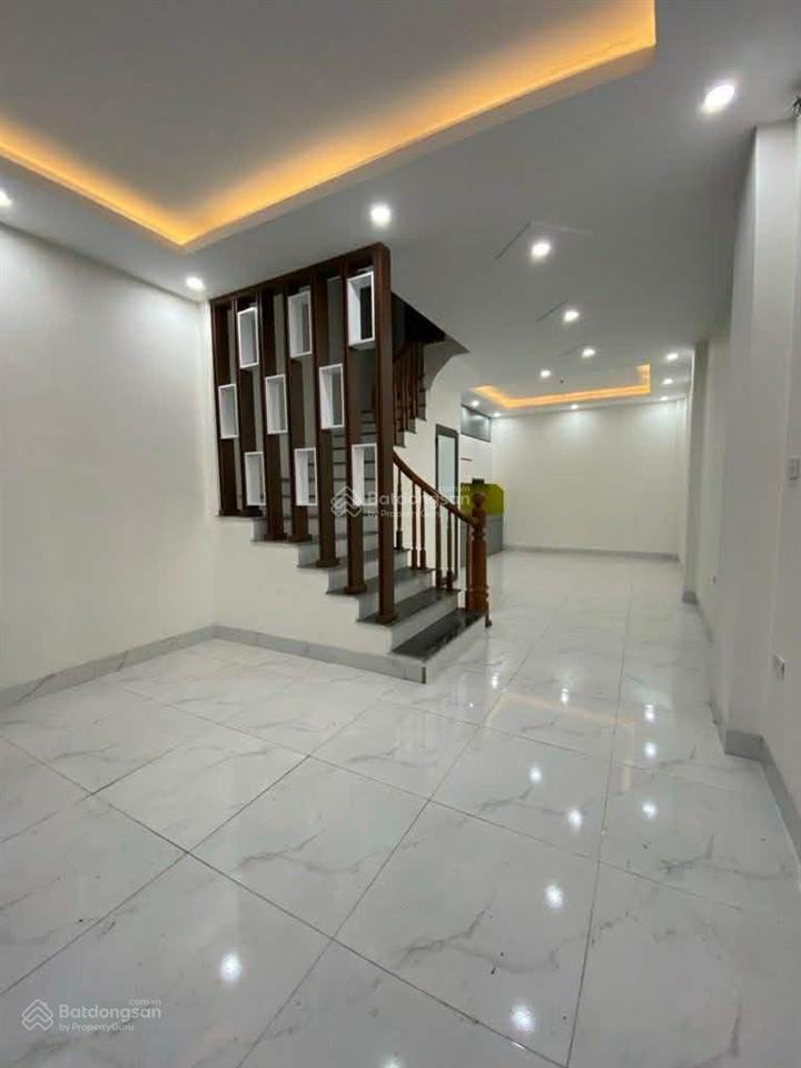 	nhà đẹp ôtô đỗ cửa nhà xây đơn lập 40 m2  vân côn  giá 5 tỷ