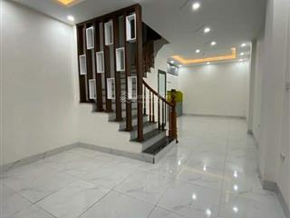 	nhà đẹp ôtô đỗ cửa nhà xây đơn lập 40 m2  vân côn  giá 5 tỷ