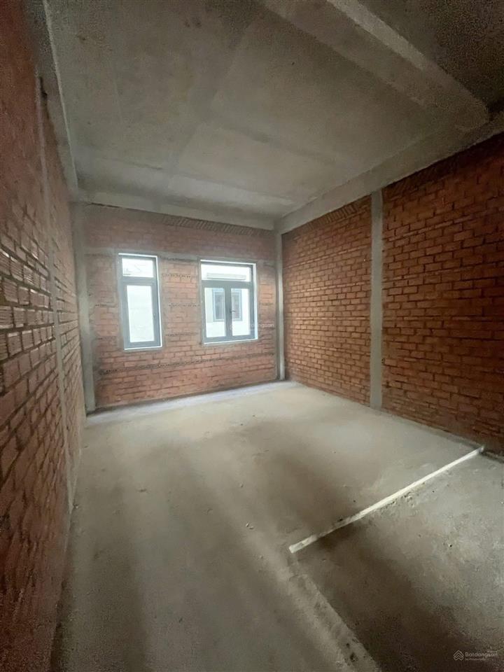 Bán nhà phố khu đông hồ chí minh . đã có sổ , khu đô thị .