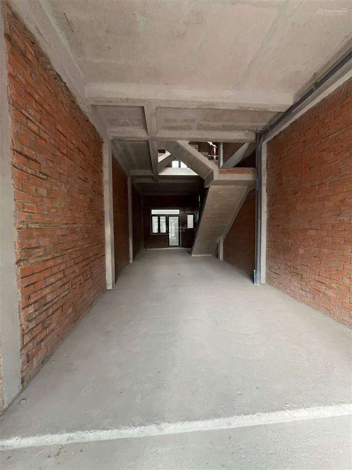 Bán nhà phố khu đông hồ chí minh . đã có sổ , khu đô thị .